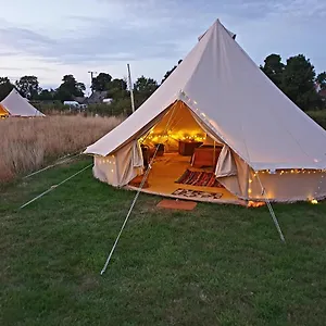6m Xl Bell Tent With Log Burner Near Whitby Liverton